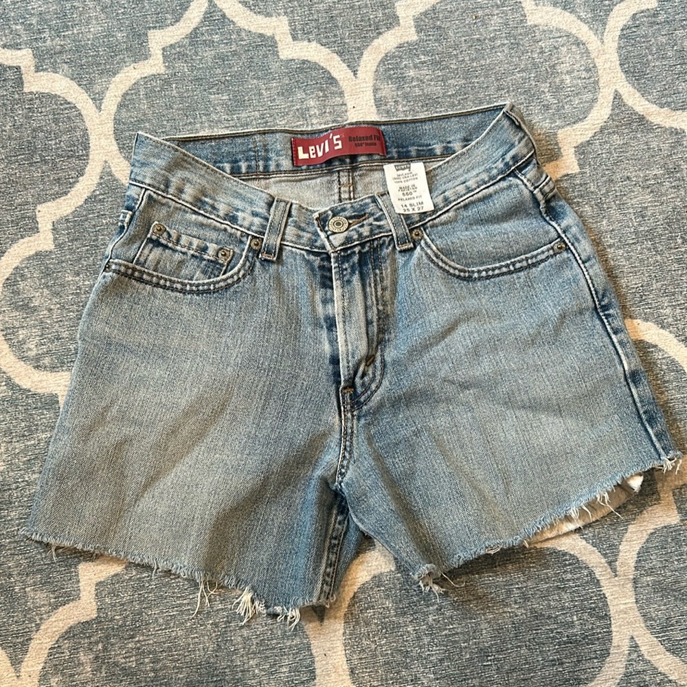 Levi cut off high waisted jean shorts
